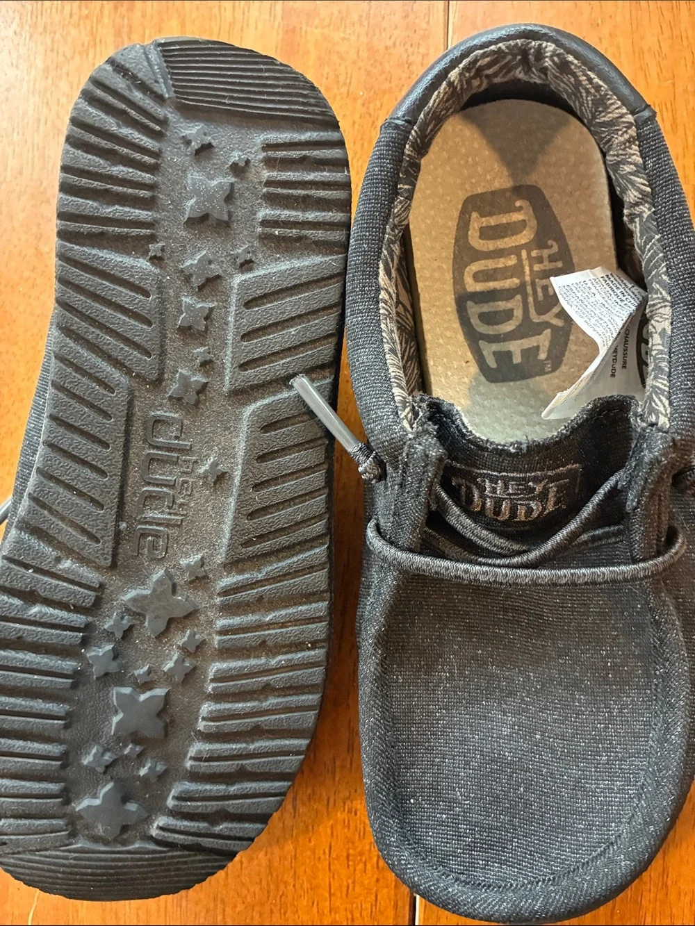 Hey Dude Wally Youth Basic Black Slip-On Shoes Kids Size K11 Lightweight